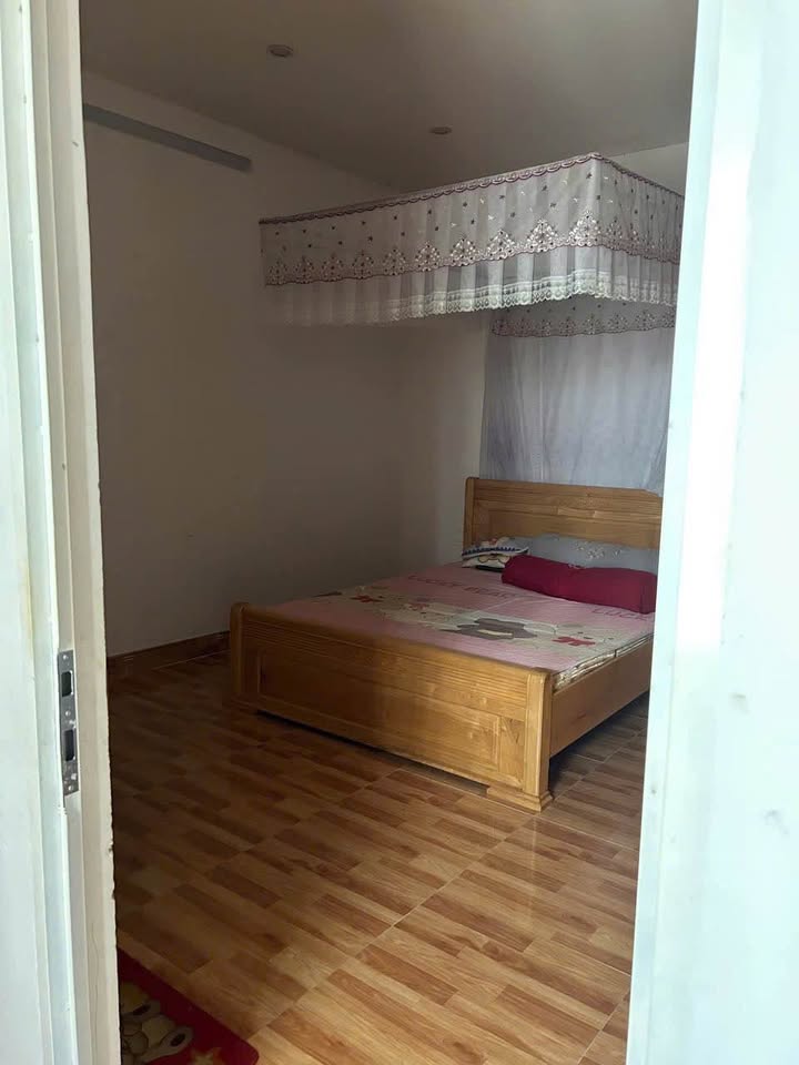 Nhà 1 trệt 1 gác lửng tại Thôn Konrahachot, 108m², giá 1.6 tỷ - Vào ở ngay!