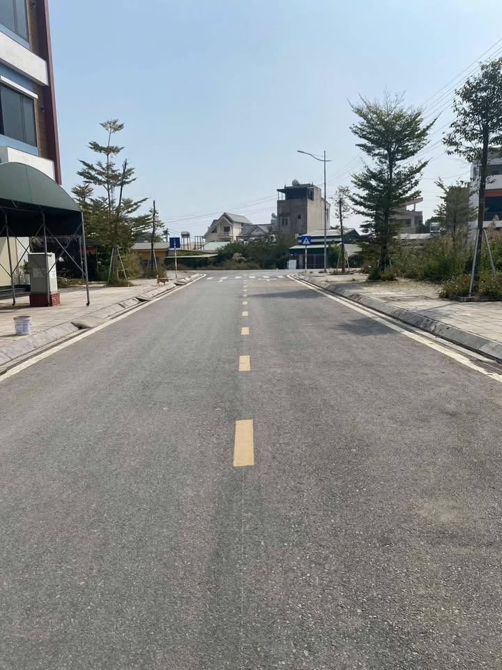 Đất nền tái định cư khu 3-8 Hải Hòa 183.6m² giá 2 tỷ - Cơ sở hạ tầng hoàn thiện!