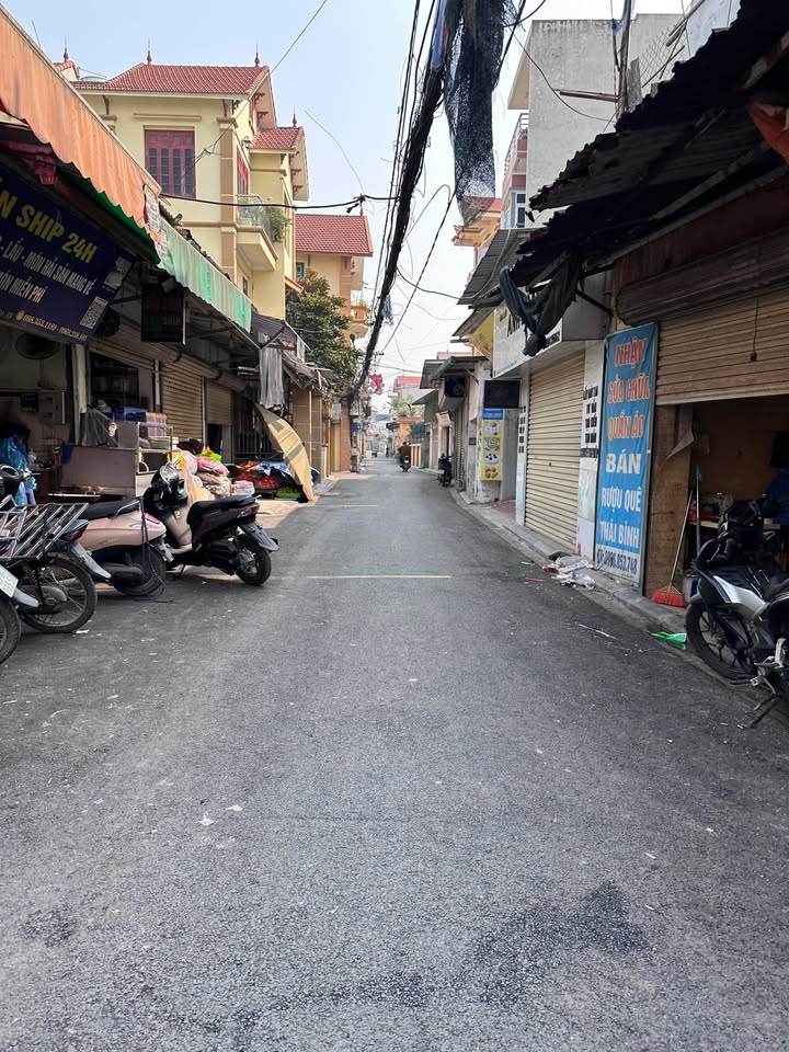 Nhà Kim Chung, Hà Đông 25m² giá 2 tỷ - Kinh doanh tốt, pháp lý rõ ràng!