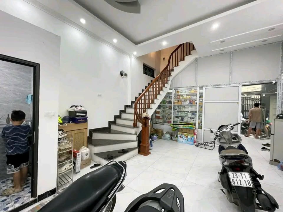FrontHouse Khu Quân Đội Hà Đông 50m² giá 7.8 tỷ - Ngõ ô tô kinh doanh sầm uất!