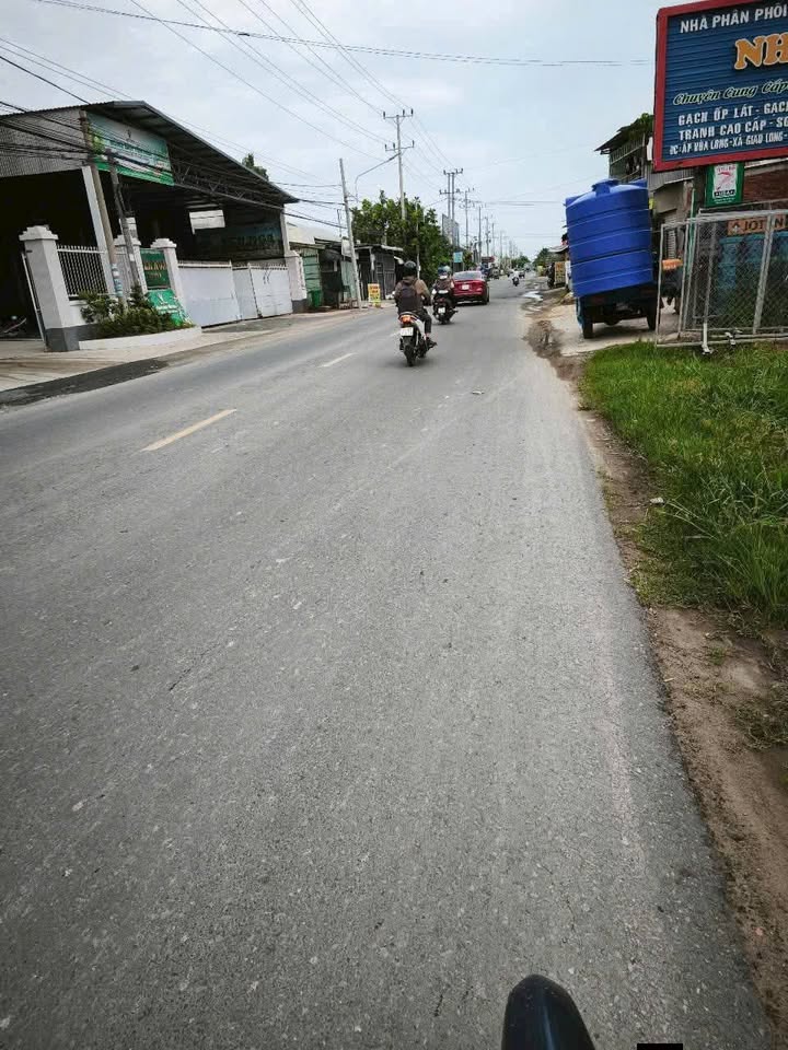 Đất gốc 2 Mặt Tiền QL57B Giao Long 381.6m² - Cơ hội kinh doanh tuyệt vời!