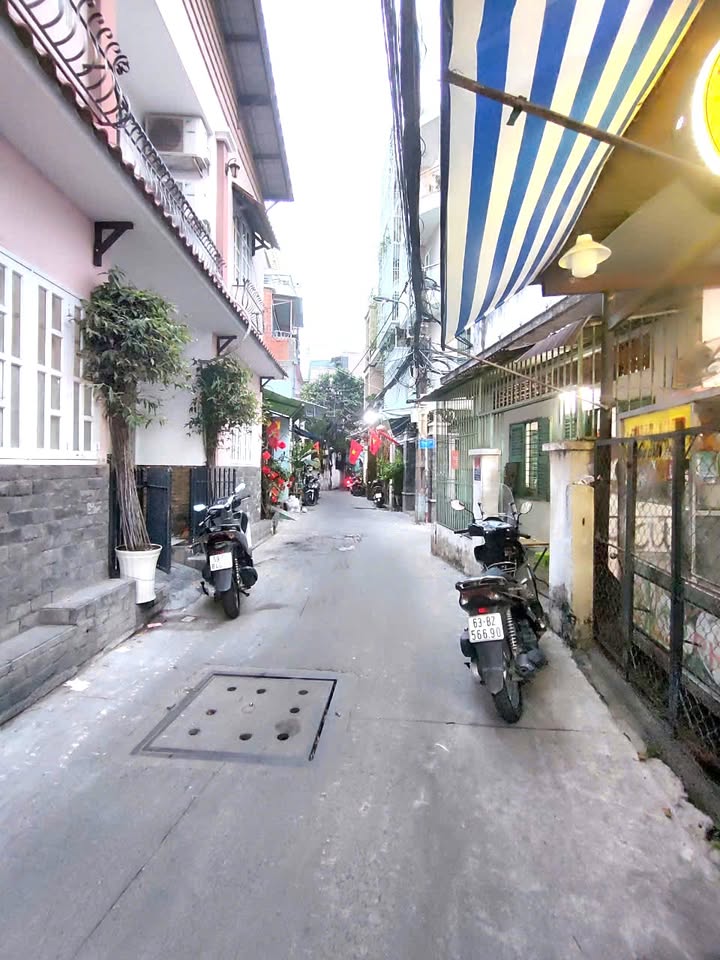 Nhà 2 Tầng Hẻm Ô TÔ Phan Tây Hồ 52m² giá 7.5 tỷ - Chính chủ bán gấp!