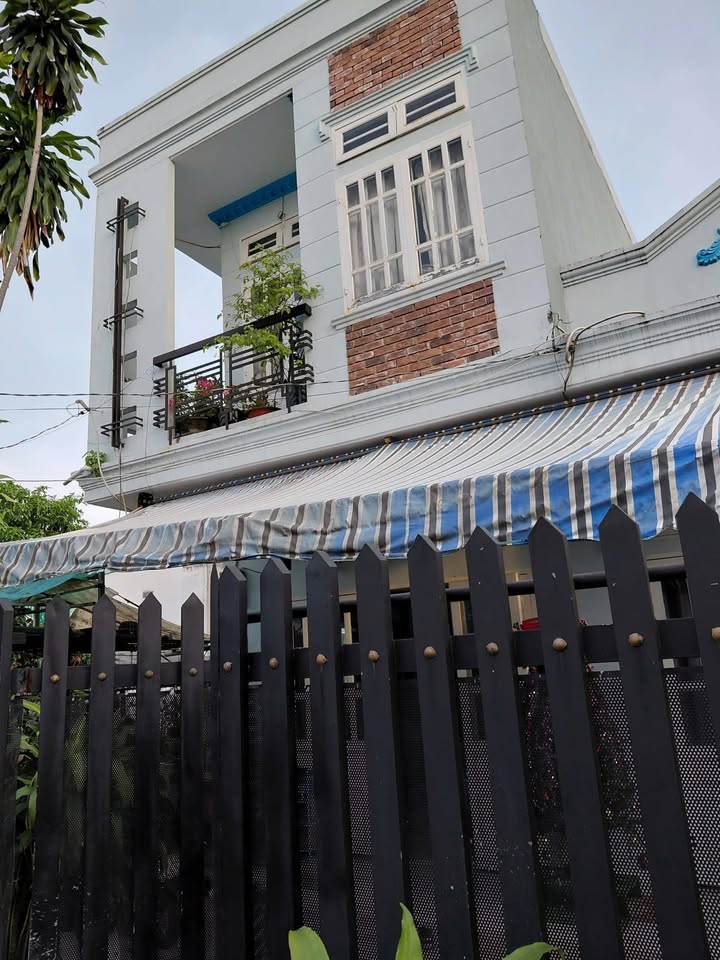 Nhà lầu trệt đường Ngô Chí Quốc, Thủ Đức 225m² giá 9 tỷ - Gần chợ đầu mối