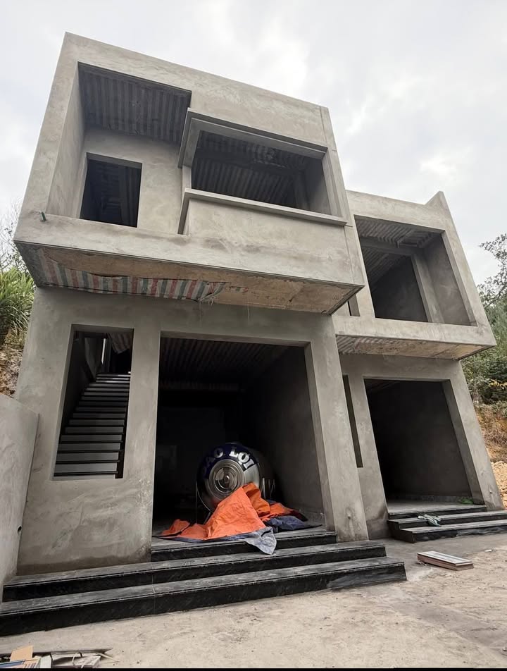 Nhà 2.5 tầng đường ô tô Phường Hà Lầm 50m² giá 2.05 tỷ - Khách vào ở ngay!