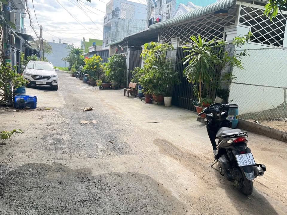 Đất nền Hóc Môn 85m² giá 3.7 tỷ - Sổ hồng riêng, xây dựng ngay!