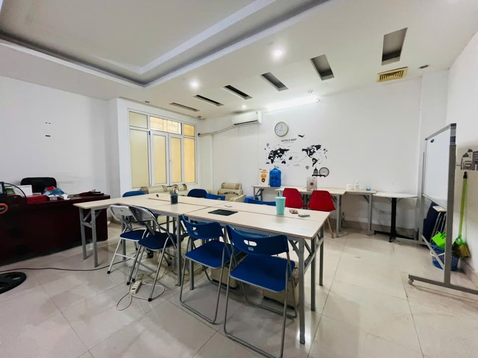 Văn phòng cho thuê Quận Tây Hồ 25m² giá 6 triệu - Không thể bỏ lỡ!