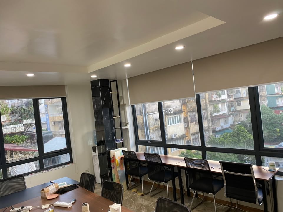 Văn Phòng Cho Thuê Phố Chùa Bộc 30m² giá 4.5 triệu - Môi Trường Làm Việc Hoàn Hảo!