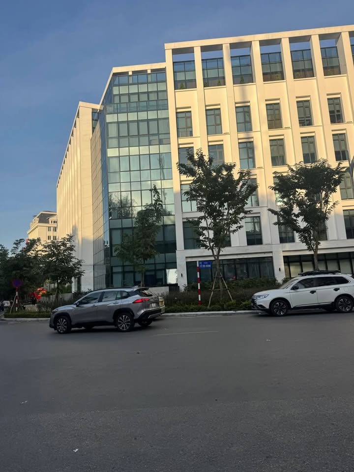 Đất mặt phố Lê Đại Hành, Hai Bà Trưng 55m² giá 31.5 tỷ - Gần công viên Thống Nhất!