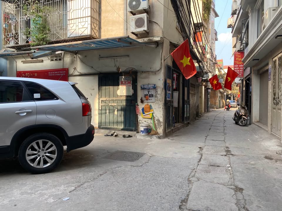 Nhà riêng tại Nhổn, QL32 42m² giá 5 tỷ - Ô tô đỗ cửa, 3 mặt thoáng!