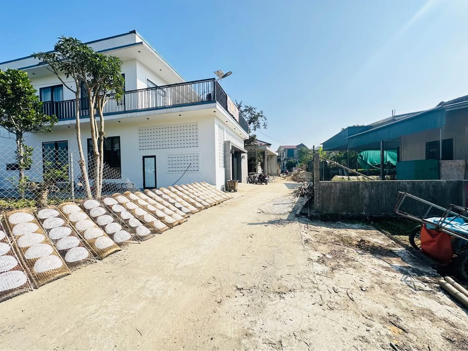 Đất tổ 7 thị trấn Thạch Hà 100m² giá 1.3 tỷ - Vị trí đắc địa gần uỷ hồ điều hoà!