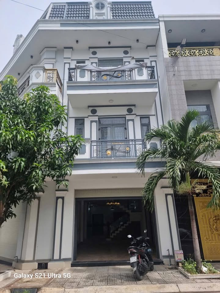 Nhà hoàn công An Phú, Thủ Đức 100m² giá 5.5 tỷ - Sẵn sàng vào ở!