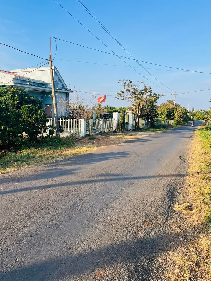 Đất mặt tiền xã Tân Thành, huyện Krông Nô 270m² chỉ 460 triệu - Sổ sẵn công chứng ngay!