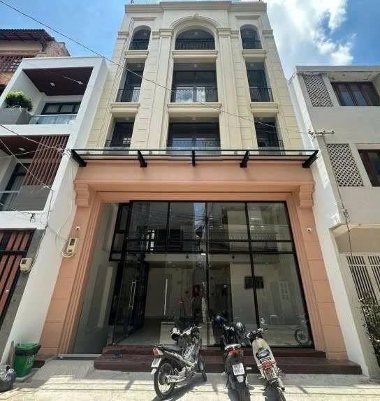 Nhà cho thuê Tân Bình 81m² giá 80 triệu - Gần trung tâm sầm uất!
