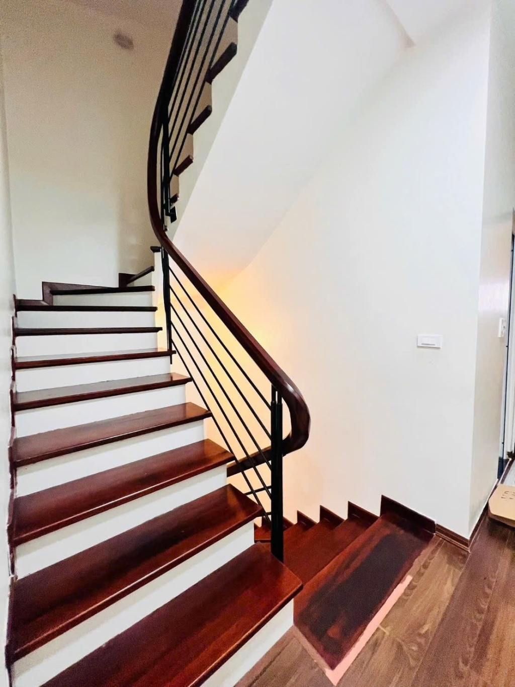 Nhà phố Định Công Hoàng Mai 37m² giá 11 tỷ - Chính chủ bán gấp!