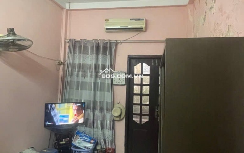 Nhà mặt phố Hoàng Hoa Thám Ba Đình 30.6m² giá 6.7 tỷ - Cơ hội kinh doanh tuyệt vời!