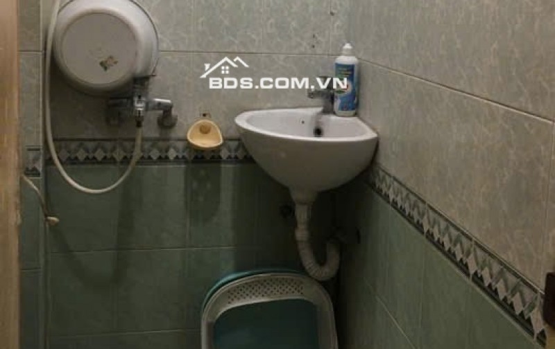 Nhà mặt phố Đội Cấn, quận Ba Đình, 18m² giá 10 tỷ - Kinh doanh đa dạng, lợi nhuận cao!