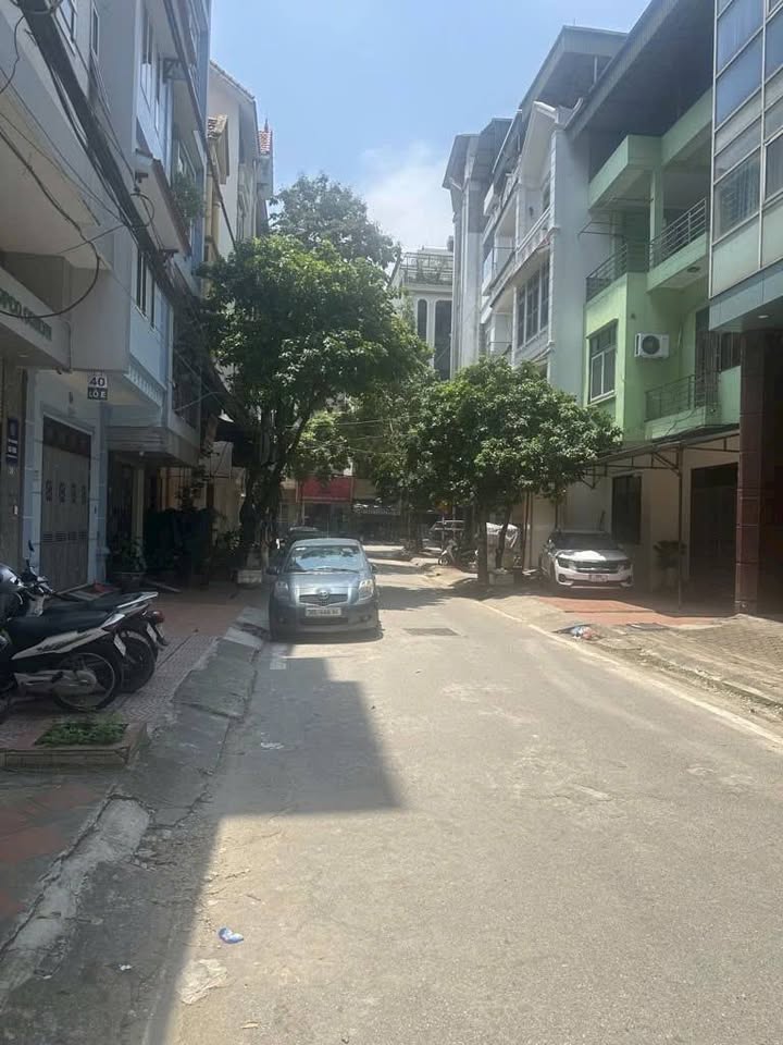 Nhà phố Bùi Huy Bích 35m² giá 11 tỷ - Kinh doanh sầm uất!