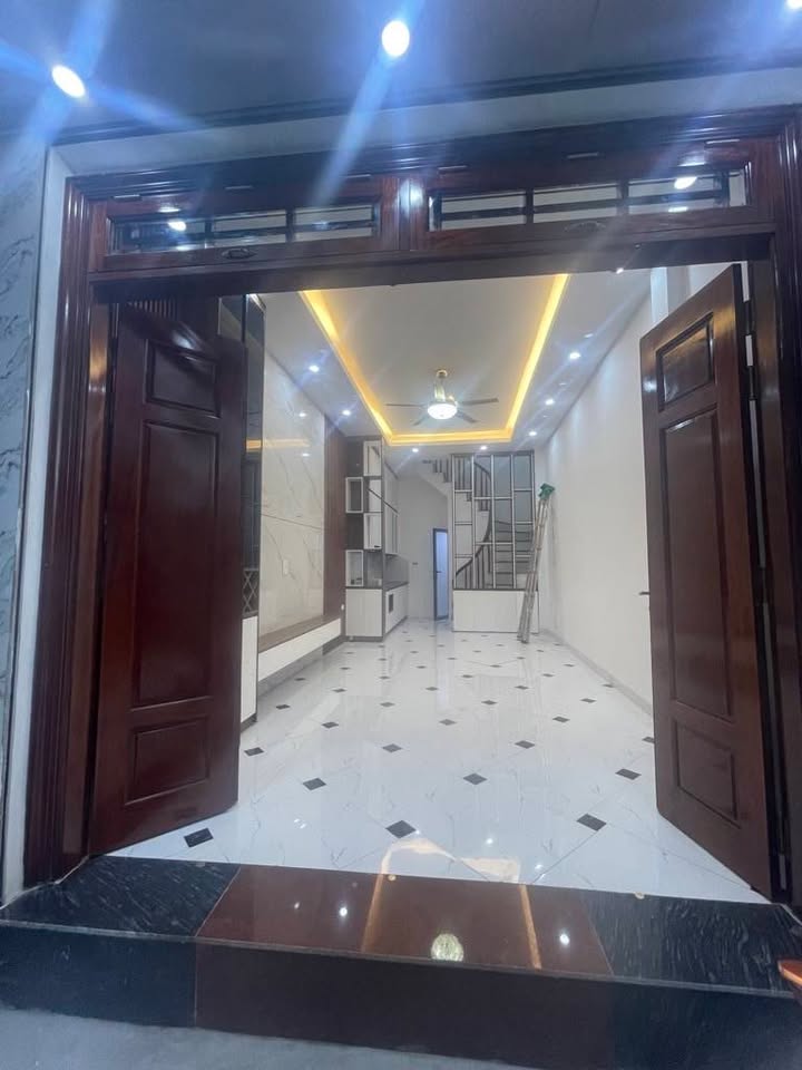 Nhà Bạch Đằng 34m² giá 6 tỷ - Kết nối thuận tiện lên phố cổ!