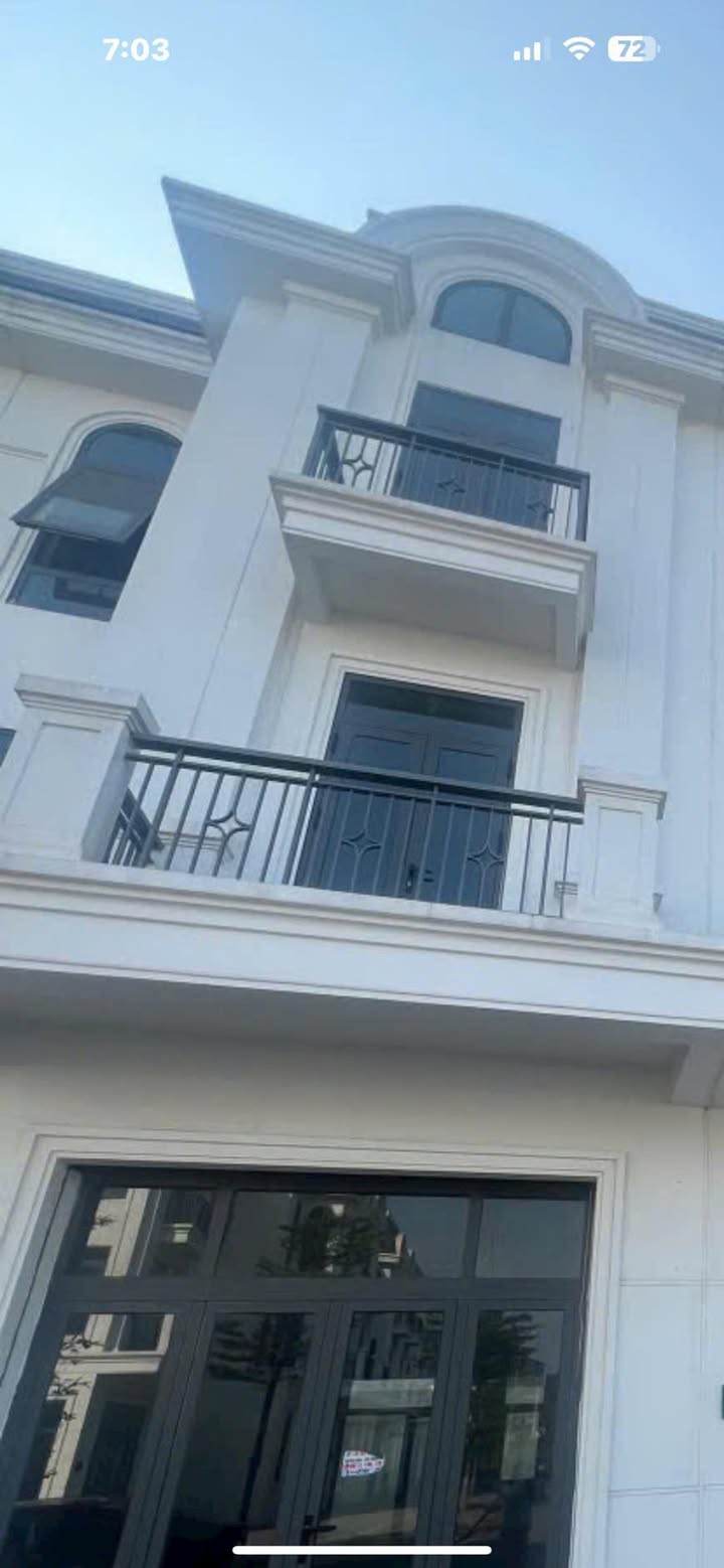 Nhà phố Crow Villa Thái Nguyên 96m² giá 5 tỷ - View vườn hoa tuyệt đẹp!