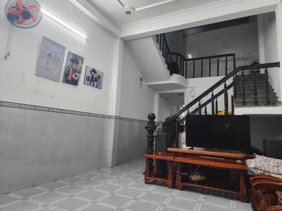 Nhà 2 tầng Bùi Huy Bích, Sơn Trà 72m² giá 6.8 tỷ - Sẵn sàng ở ngay!