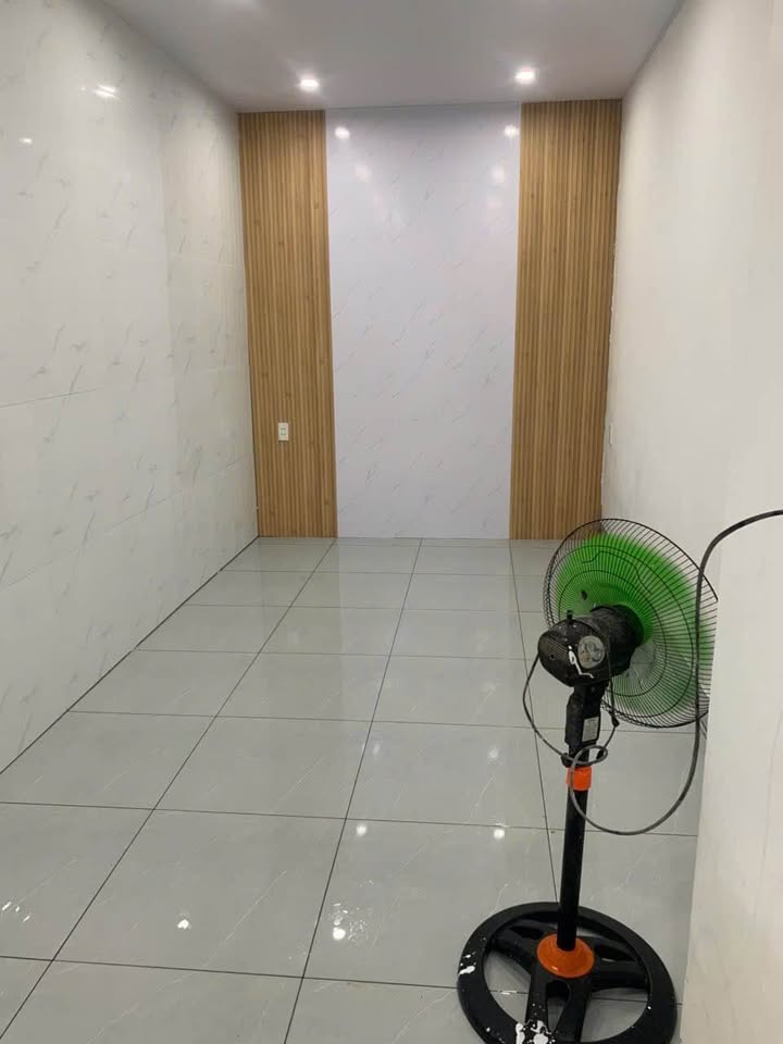 Nhà riêng tại Kiệt Quang Trung, Đà Nẵng 130m² giá dưới 4 tỷ - Không gian đa năng, vào ở ngay!