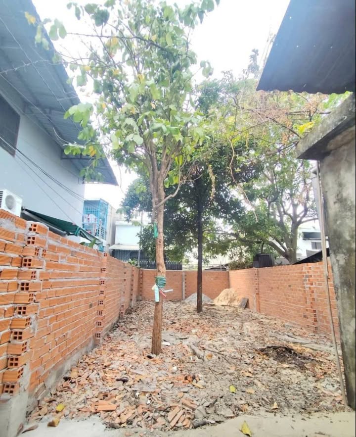 Nhà cấp 4 trung tâm Lái Thiêu 166m² giá 3.95 tỷ - Căn góc 2 mặt tiền tiện nghi!