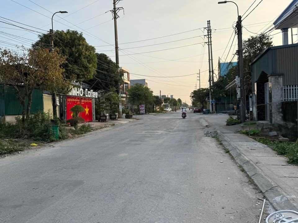 Đất nền chính chủ xã Nga Sơn 100m² giá chỉ 1.7 tỷ - Vị trí kinh doanh sầm uất!