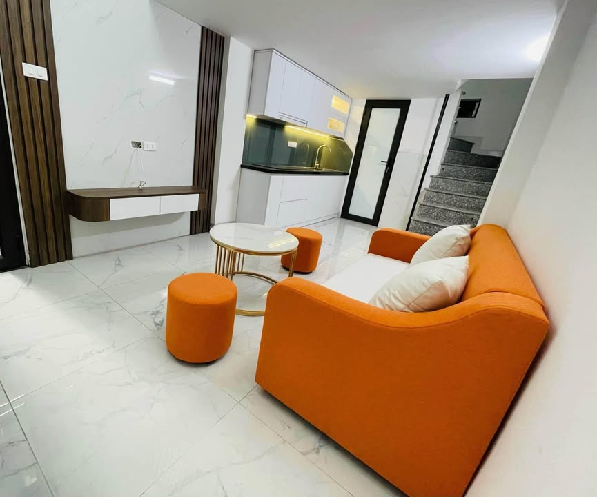 Nhà riêng Quận Đống Đa 20m² giá nhỉnh 2 tỷ - Sổ đỏ chính chủ, ở ngay!