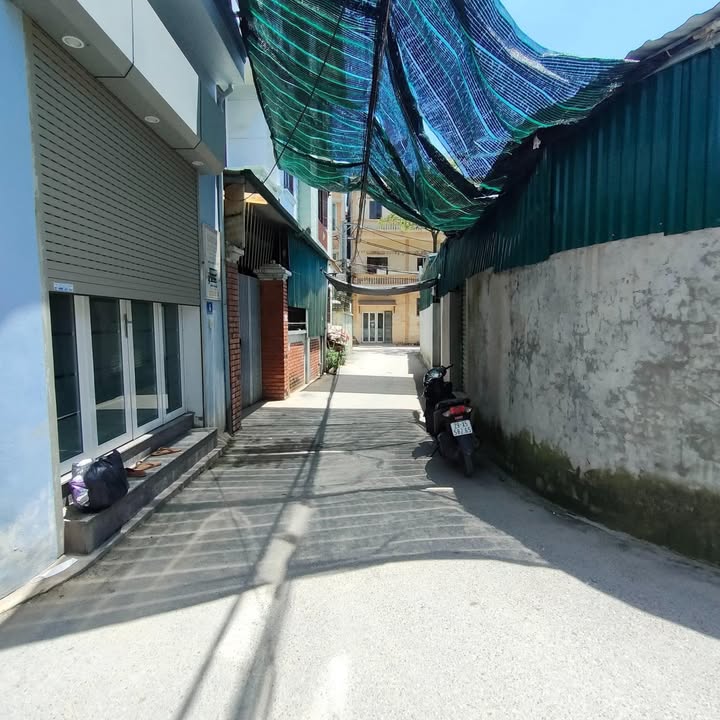 Nhà bán Tây Mỗ 40m² giá 2.95 tỷ - Vị trí đẹp, gần Vinhome Smart City!