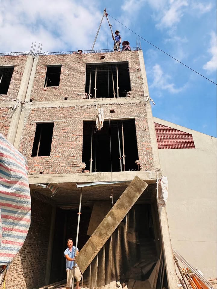 Nhà riêng Di Trạch 120m² giá 2.2 tỷ - Cơ hội hiếm có chỉ còn 1 căn!