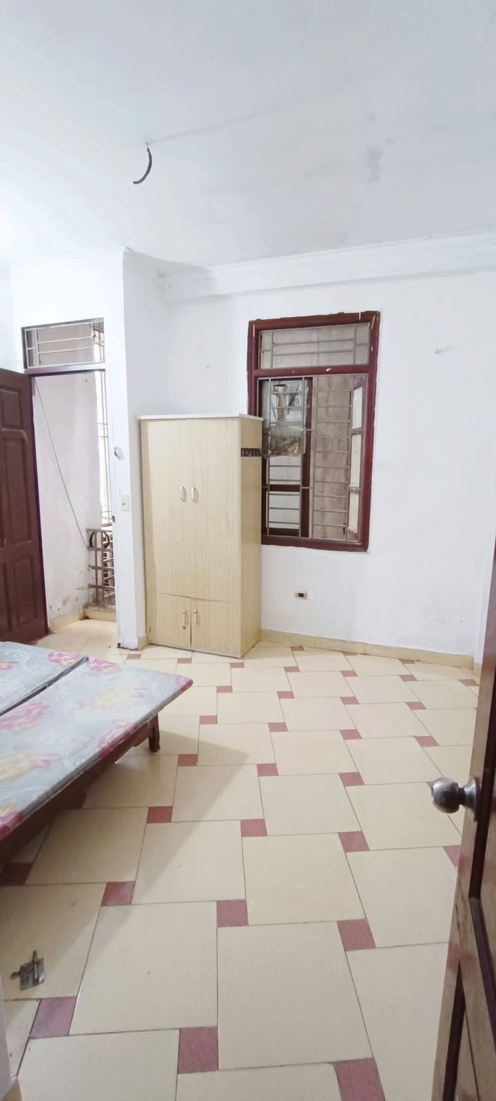 Phòng cho thuê 108 Đông Thiên 20m² giá 2.4 triệu - Sẵn sàng vào ở ngay!