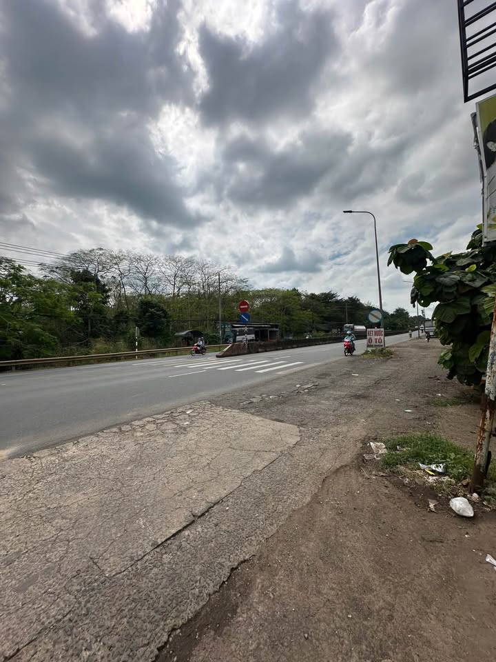 Đất nền ngay chợ Bình Lộc, Long Khánh 225m² giá 290 triệu - Cơ hội hiếm có!