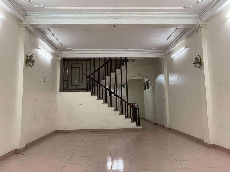 Nhà cho thuê mặt đường Tràng Thi, Nam Định 65m² giá 7 triệu - Vị trí đắc địa!