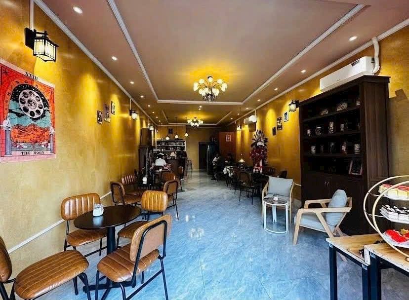 Quán cà phê đường Lê Quang Đạo 80m² giá 17 triệu - Sang nhượng đầy đủ nội thất!