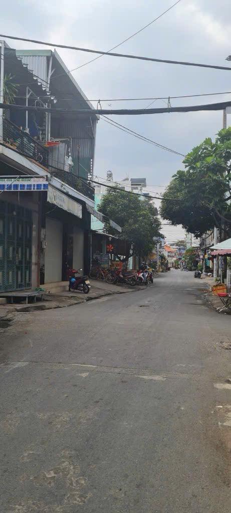 Nhà phố 3 tầng tại EON TP, 60m² giá 4 tỷ - Hẻm ô tô 5m thuận tiện!