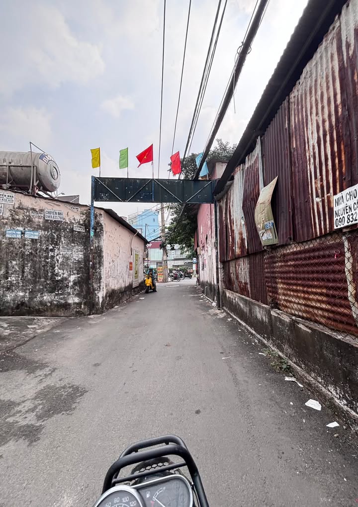 Nhà riêng Tân Kỳ Tân Quý 73m² giá 6 tỷ - Xe hơi đỗ cửa tiện lợi!