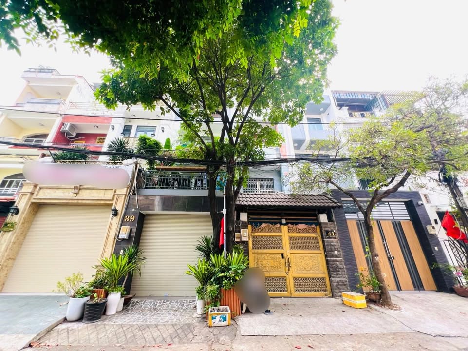 Townhouse Thoại Ngọc Hầu Tân Phú 88m² giá 12.9 tỷ - Khu dân cư VIP, tiện nghi đầy đủ!
