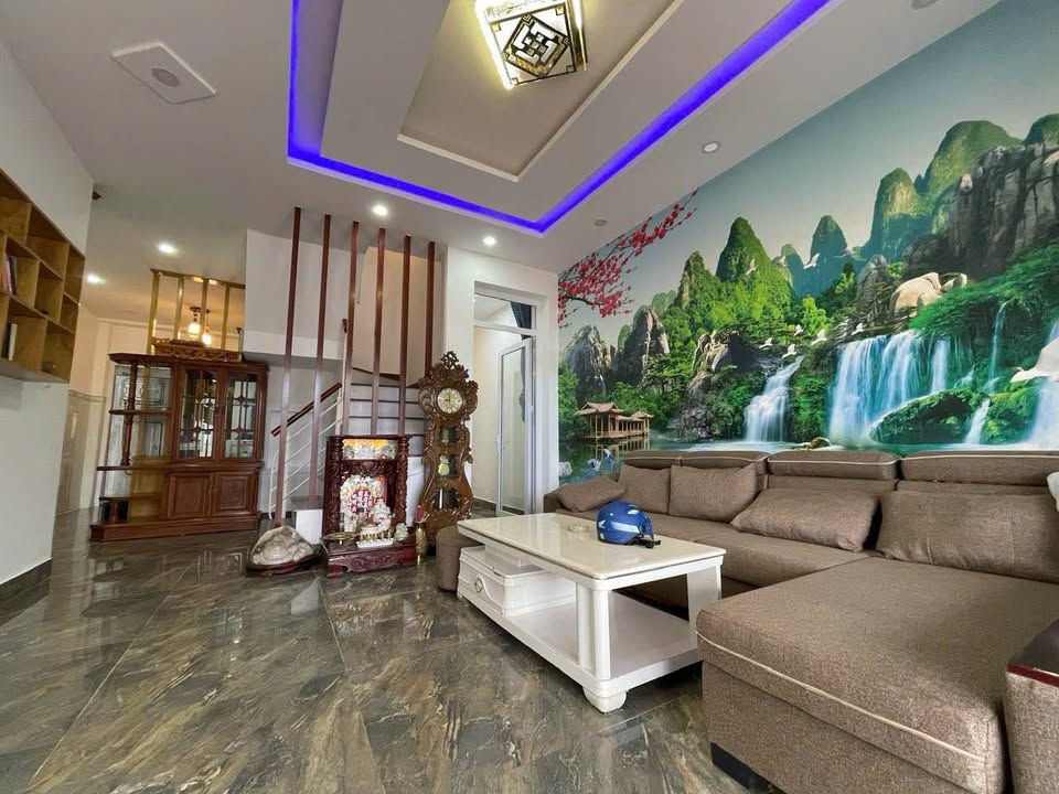 Nhà 3 tầng đường Nguyễn Trung Trực, Đà Lạt 79m² giá 4.2 tỷ - View đẹp, không thể bỏ lỡ!