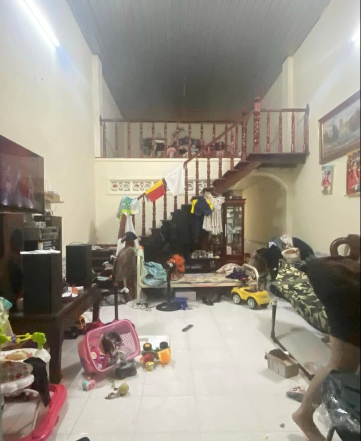 Nhà mặt tiền đường Bờ Kênh 75m² giá 1.85 tỷ - Cơ hội hiếm có!