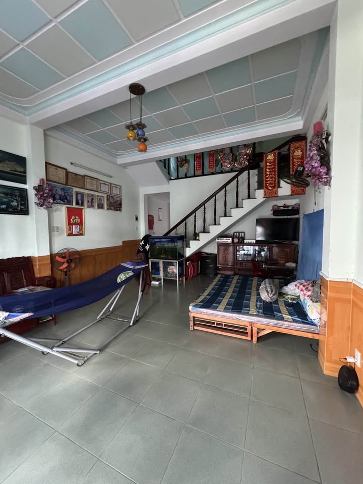 Nhà 2 tầng mặt tiền đường 5m5 tại Đà Nẵng - Giá 15 tỷ thương lượng!