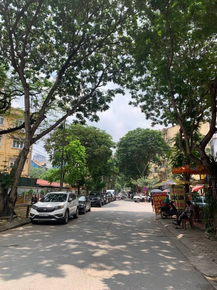 Nhà phố Phùng Chí Kiên, Cầu Giấy 94m² giá thỏa thuận - Gara ô tô, thiết kế hiện đại!