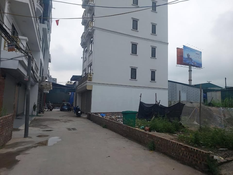 Đất Bát Khối Long Biên 100m² giá 8 tỷ - Cơ hội đầu tư hiếm có!