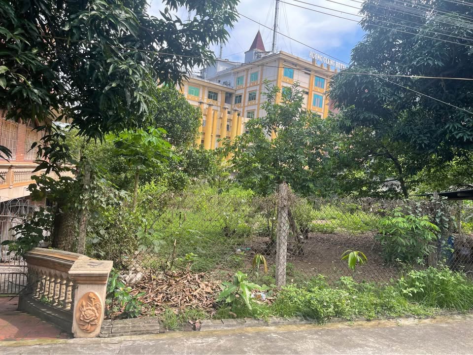 Lô đất Vân Phú Việt Trì 945m² giá 6 tỷ - Vị trí đắc địa gần Đại Lộ Hùng Vương