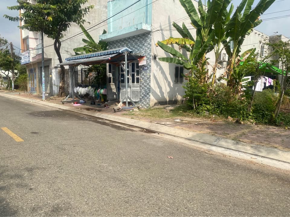 Đất nền Bà Rịa 92m² giá 2.4 tỷ - Sổ hồng chính chủ, xây dựng tự do!