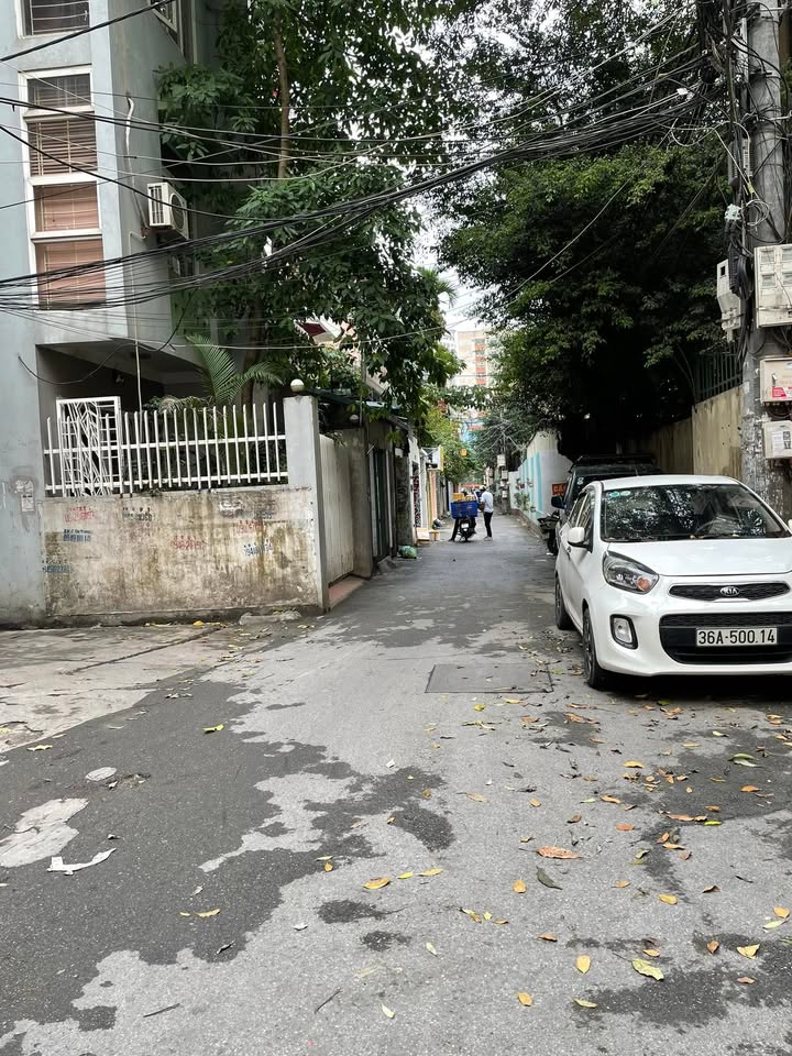 Nhà phố Xuân Thủy, Cầu Giấy 65m² - Kinh doanh thuận lợi, sổ đỏ chính chủ!