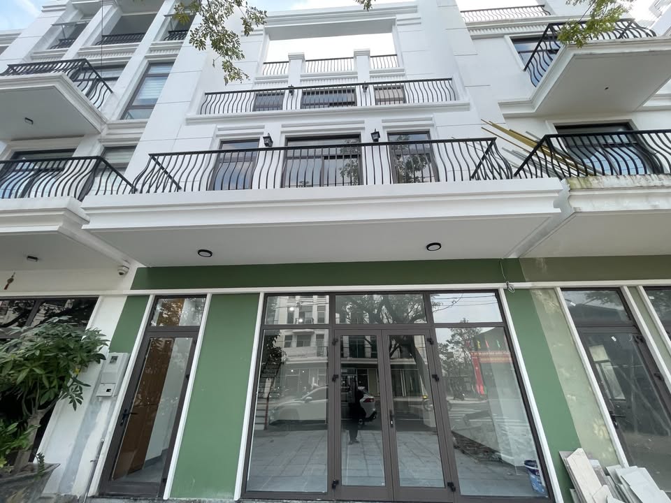 Shophouse cho thuê Đường Kinh Dương Vương, Liên Chiểu 154m² - Hoạt động ngay!