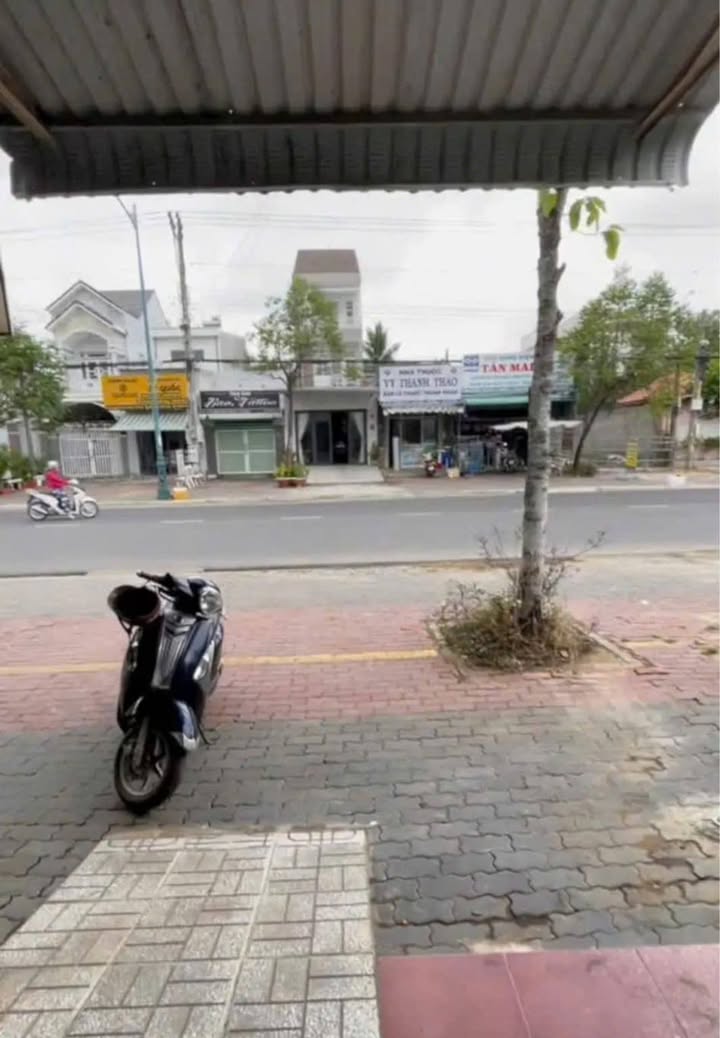 Nhà mặt tiền đường CMT8, Tân Ninh, 63m² giá 2.65 tỷ - Kinh doanh đa ngành nghề!