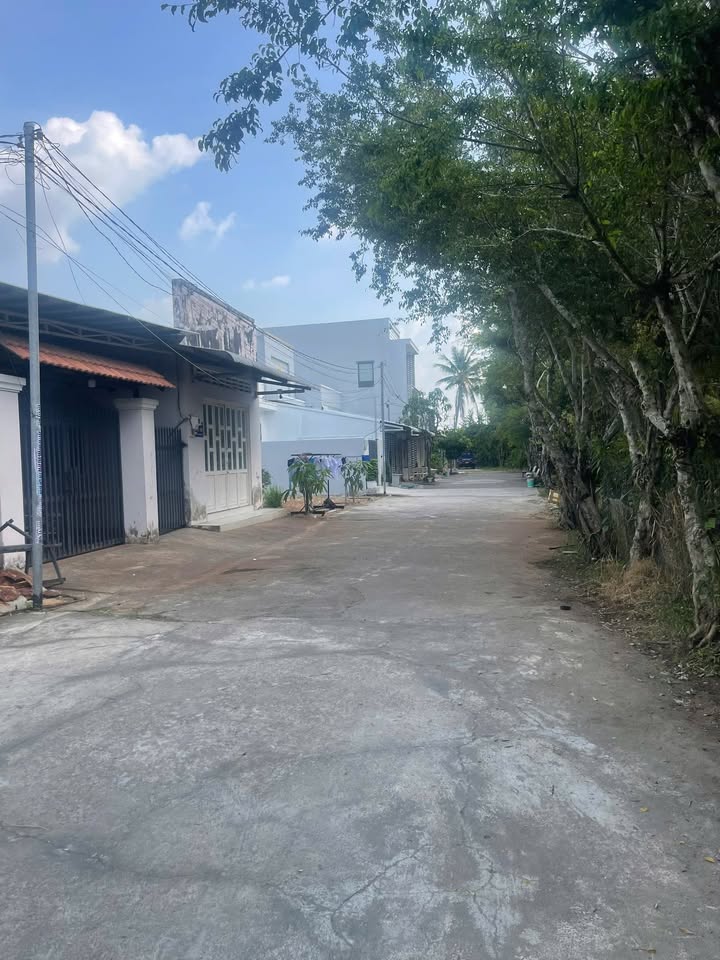 Đất thổ cư hẻm 889 Nguyễn Trung Trực, 123m² giá 1.1 tỷ - Thương lượng ngay!