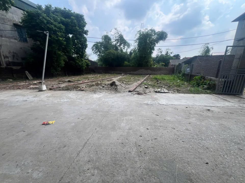 Đất nền Khu phố Ngọc Nội, Phường Trạm Lộ 89.8m² giá chỉ 3.1 tỷ - Sổ đỏ sang tên nhanh chóng!