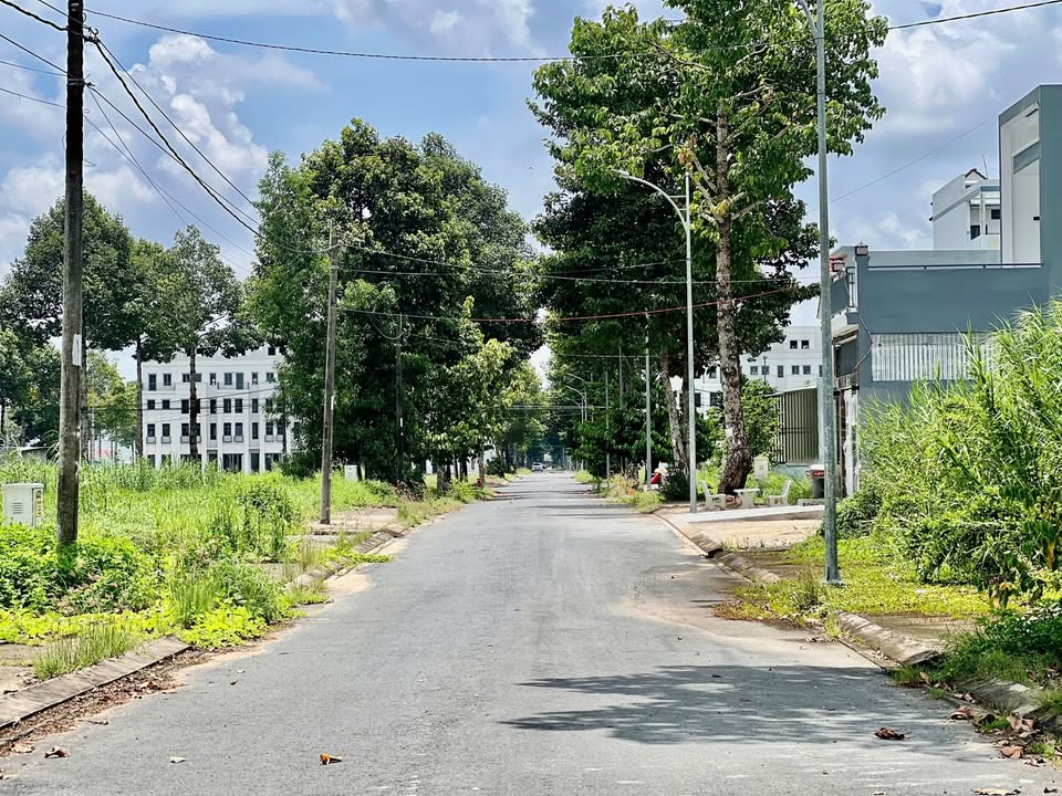 Đất nền KDC Ngân Thuận - Stella, Bình Thủy, 99m² giá 1.999 tỷ - Đầu tư sinh lời ngay!